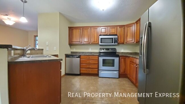 Building Photo - 8500 W Lavern Wipf St