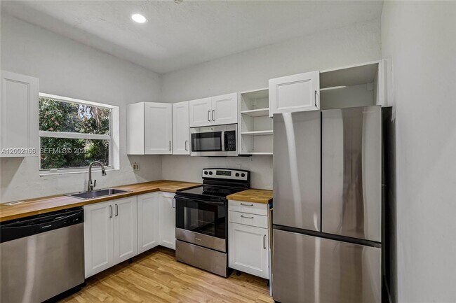 Building Photo - 130 NW 85th St
