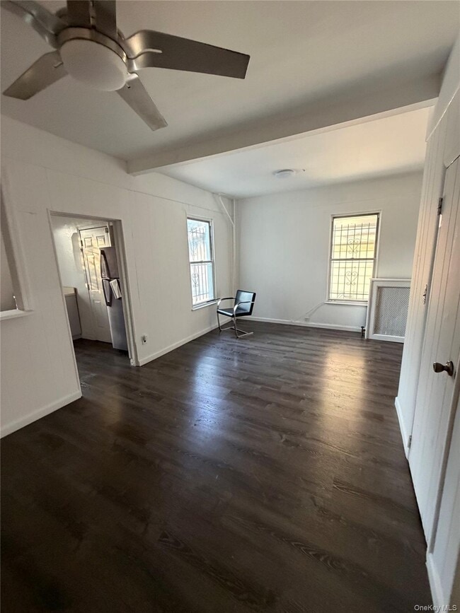 Building Photo - 4529 Carpenter Ave