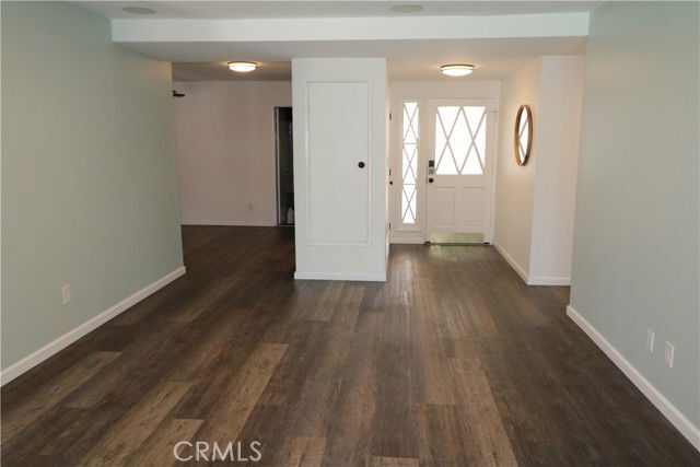 Building Photo - 27521 Glasser Ave