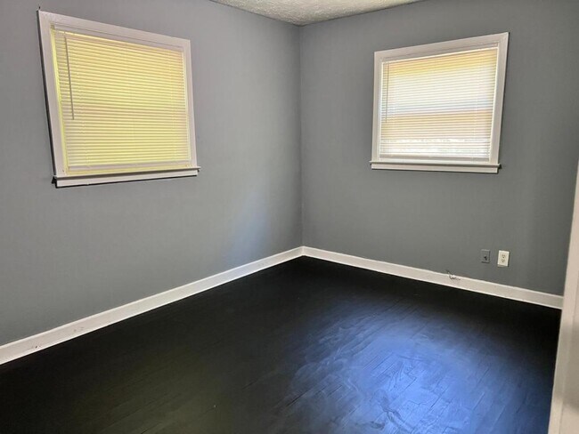 Building Photo - 948 Biddle St