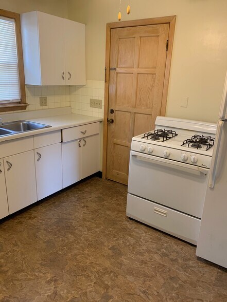 Building Photo - 4107 F St