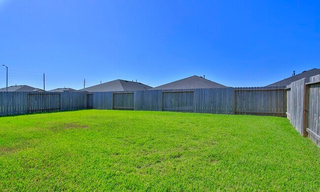 Building Photo - 31707 Melkridge Rd