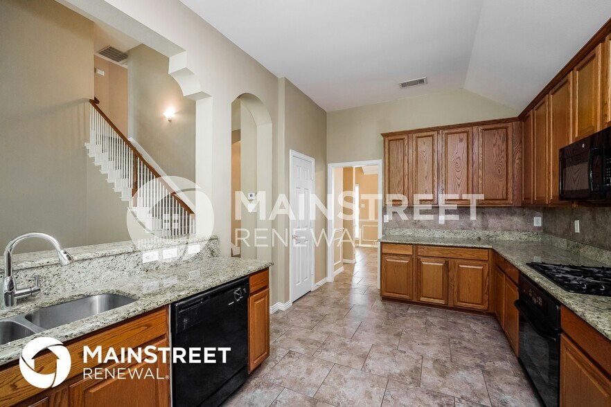 Building Photo - 1229 Carriage Creek Dr