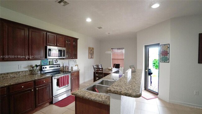 Building Photo - 11339 SW 243 Terrace