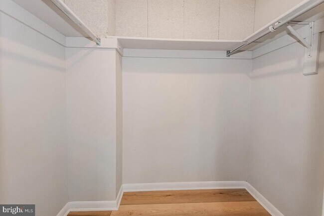 Building Photo - 1116 Soho Ct