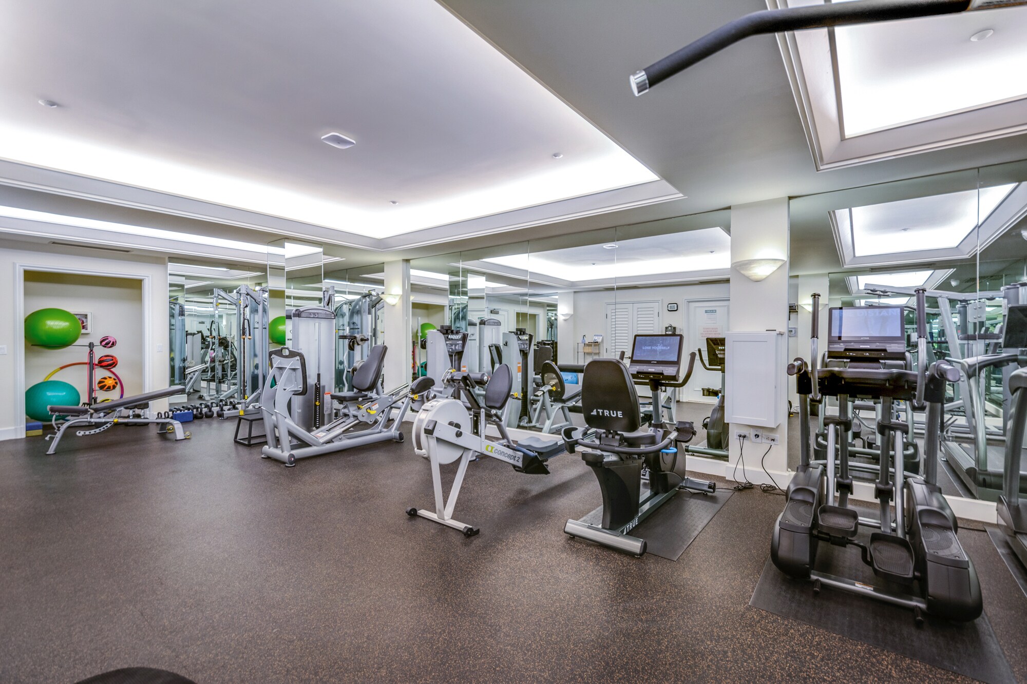 Building Photo - 701 Ocean Ave