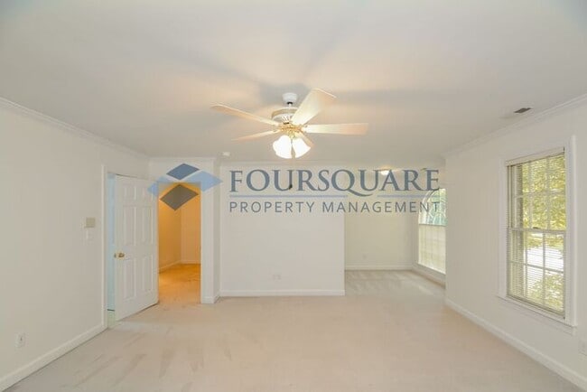 Building Photo - Spacious 4-Bed Custom Home with Bonus Room...