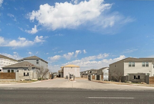 Building Photo - 15008 Forum Ave