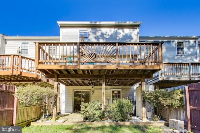 Building Photo - 17505 Longview Ln