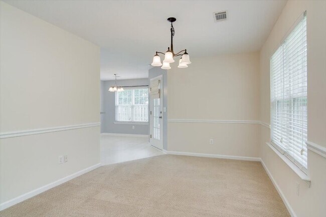 Building Photo - 1242 Watsonia Dr