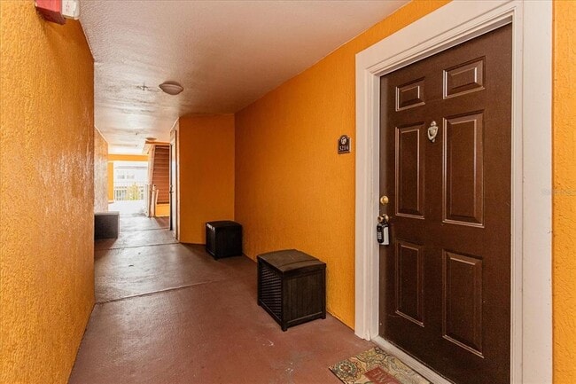 Building Photo - 5455 Vineland Rd