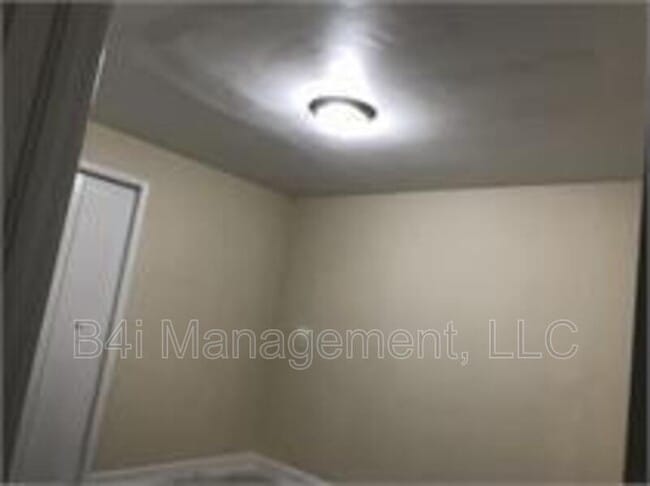 Building Photo - 1007 E Mcintosh Rd