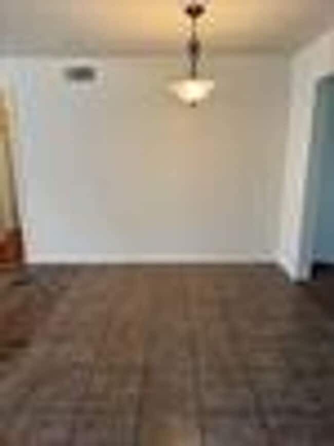 Building Photo - Updated 3/1/1 home in Owasso