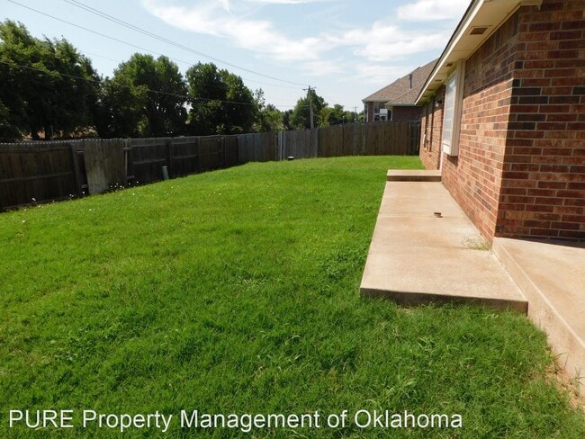 Building Photo - 4 br, 2.5 bath House - 9204 Stacey Lynn Lane