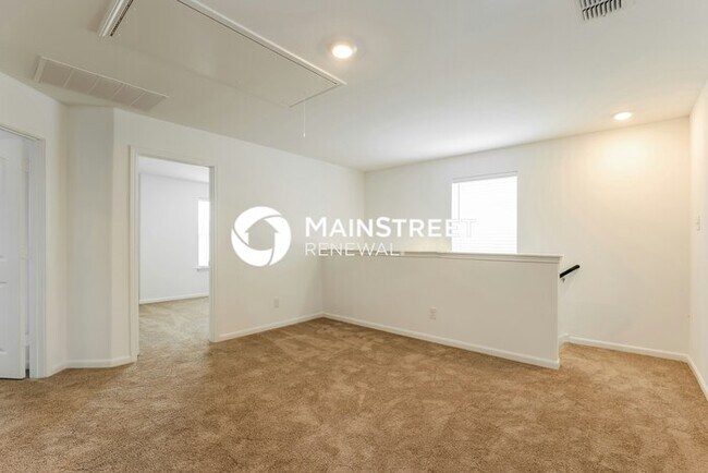 Building Photo - 4 Bedroom Pet-Friendly Home in New Braunfels, TX with Main Street Renewal