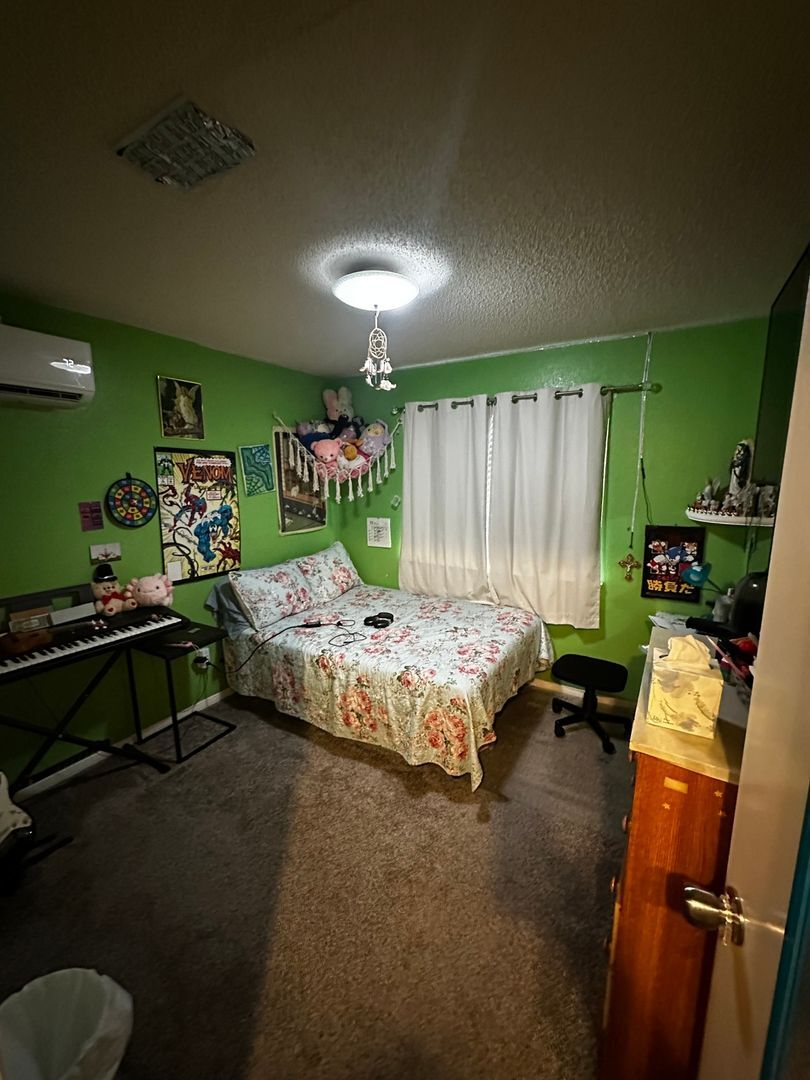 Building Photo - 4703 Stone Ridge Dr