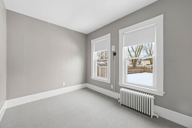 Building Photo - 202 North St