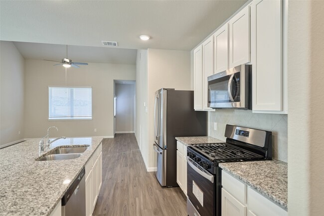 Building Photo - 2460 Shellcracker Dr