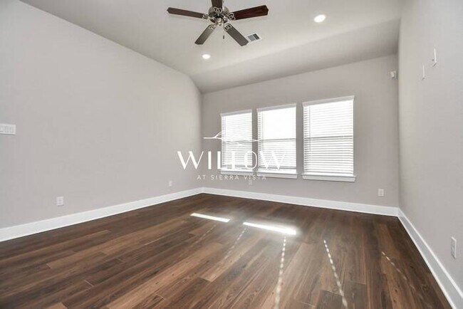 Building Photo - Spacious 4-Bedroom Home in a GREAT Community!