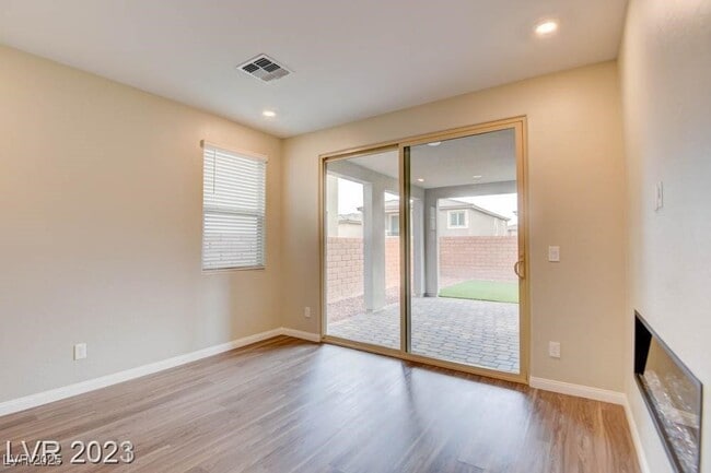 Building Photo - 4148 Elegant Chateau St