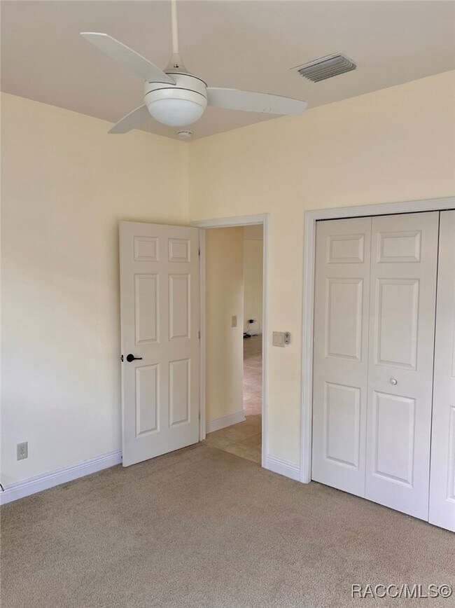 Building Photo - 2395 N Brentwood Cir