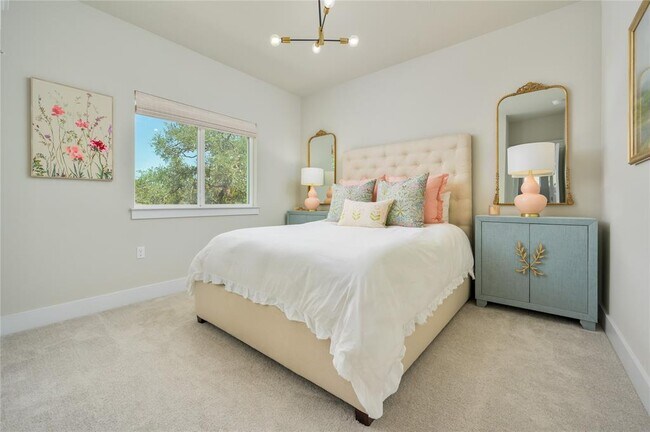 Building Photo - 142 Volterra Ln