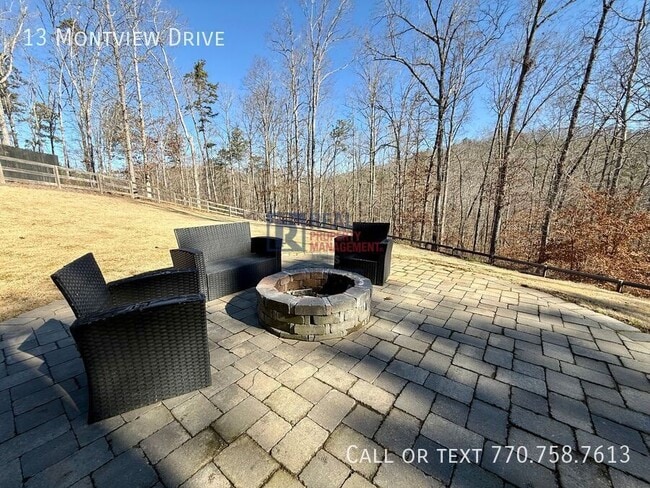 Building Photo - 13 Montview Cir SE