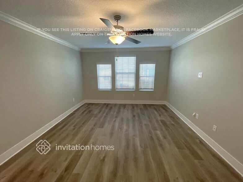 Building Photo - 9808 Little Bluestem Dr