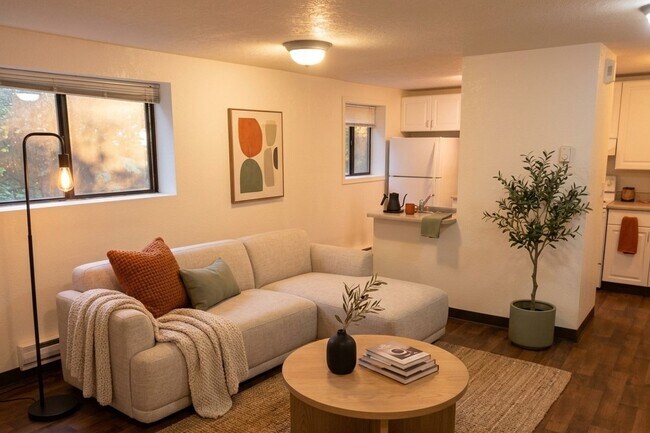 Building Photo - Magnolia Seattle 1-Bedroom Apartment for Rent | Off-Street Parking, Pet Friendly & On-Site Laundr...