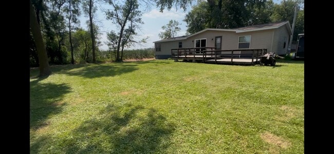 Building Photo - 23550 Primrose Ln