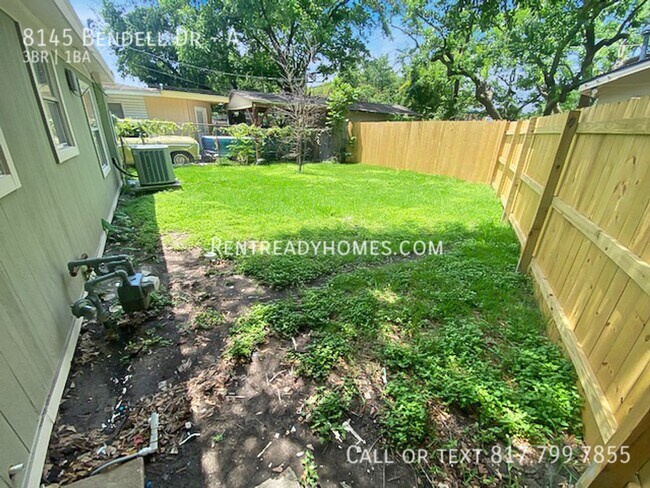 Building Photo - 8145 Bendell Dr