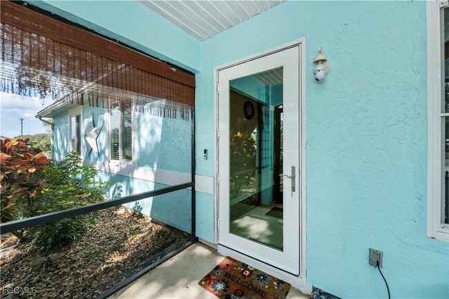 Building Photo - 4001 E Sunflower Cir