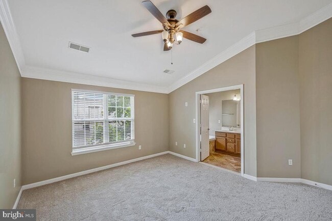 Building Photo - 1815 Spanish Oak Ln