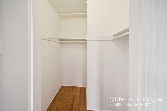 Building Photo - 12027 Albers St