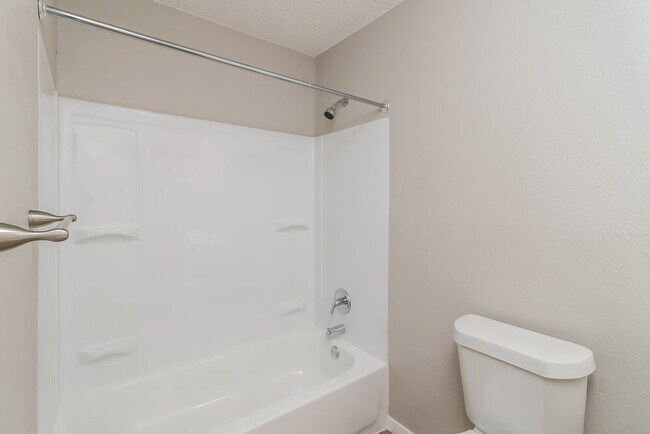 Building Photo - 6200 Kary Lynn Dr S