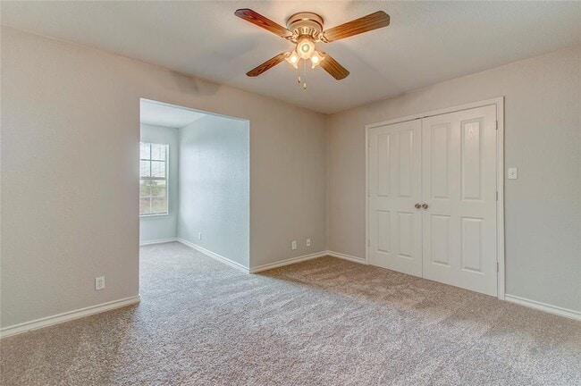 Building Photo - 126 Sandstone Dr