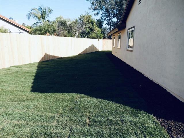 Building Photo - 4863 Gardenia St