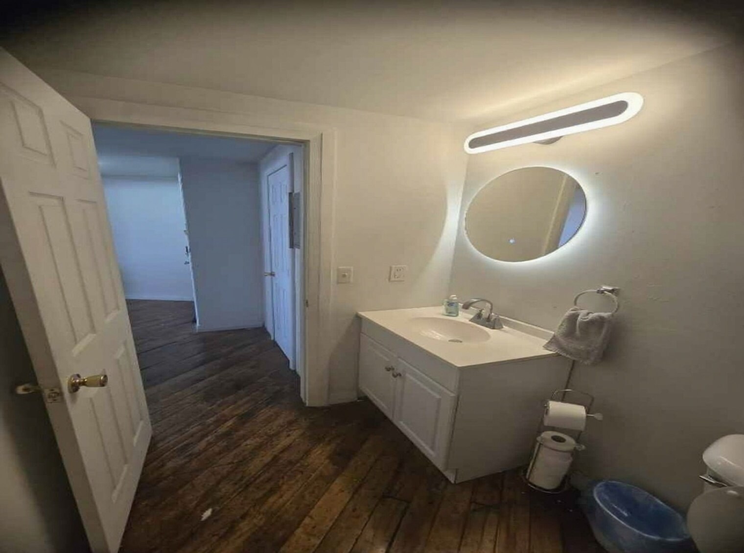 Building Photo - 226 Mt Elliott St