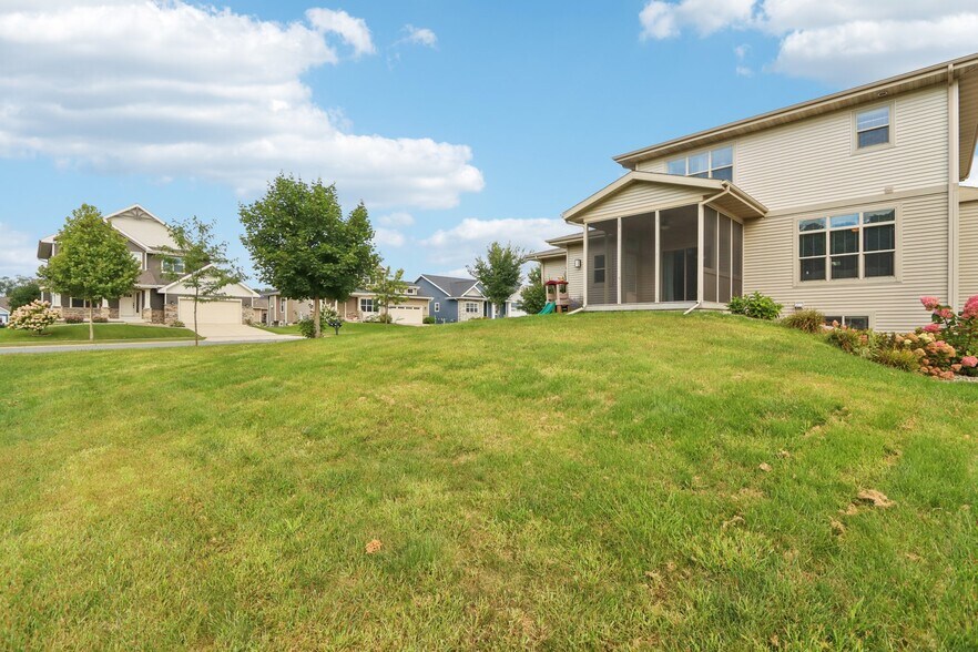 Building Photo - 9919 Bronze Leaf Ln