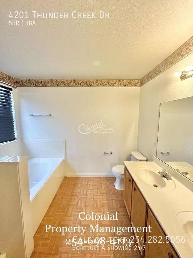 Building Photo - 4201 Thunder Creek Dr