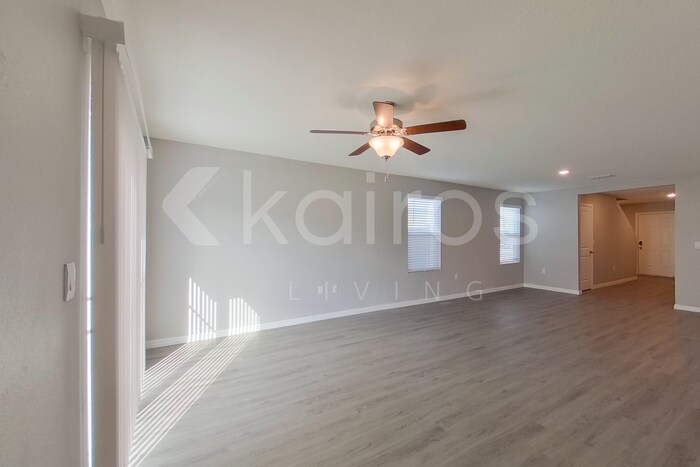 Building Photo - 8584 SW 43rd Ter