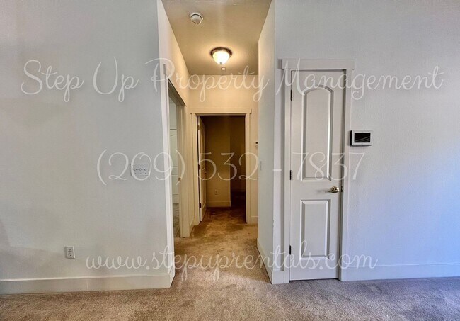 Building Photo - Updated 2BR/2BA Home | Generator • Fenced Yard • EV Charging