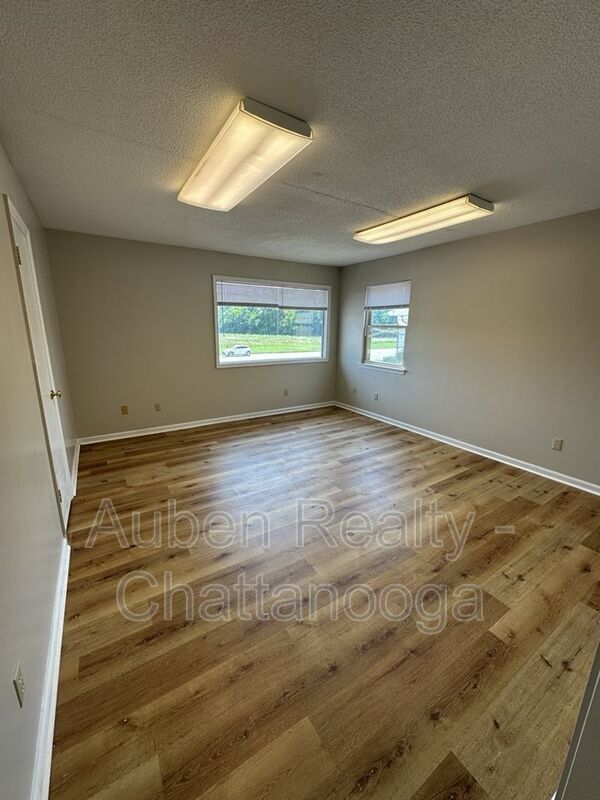 Building Photo - 6741 Ringgold Rd