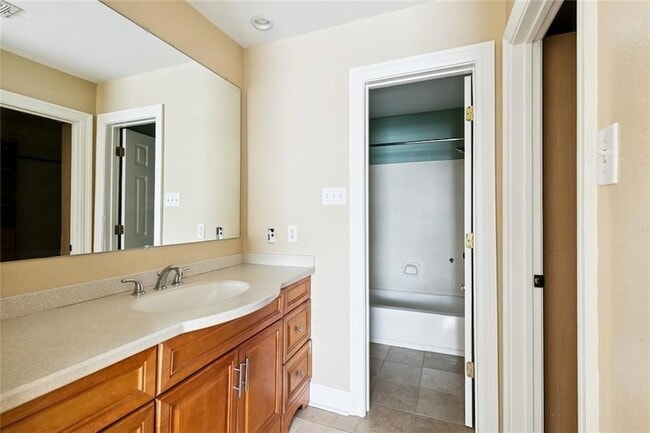 Building Photo - 8305 Fairfax Dr