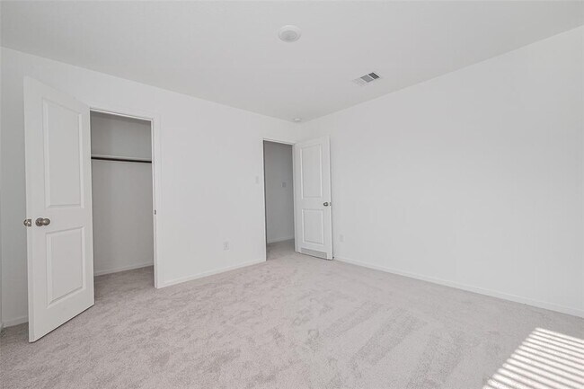Building Photo - 26751 Prairie Smoke Ln