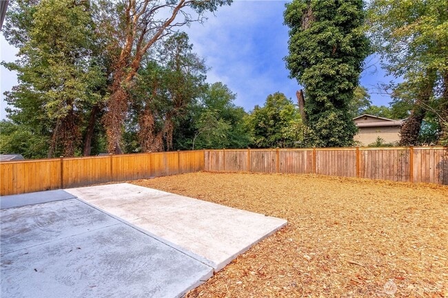 Building Photo - Beautifully Renovated 4-Bedroom Home in Desirable Arbor Heights!