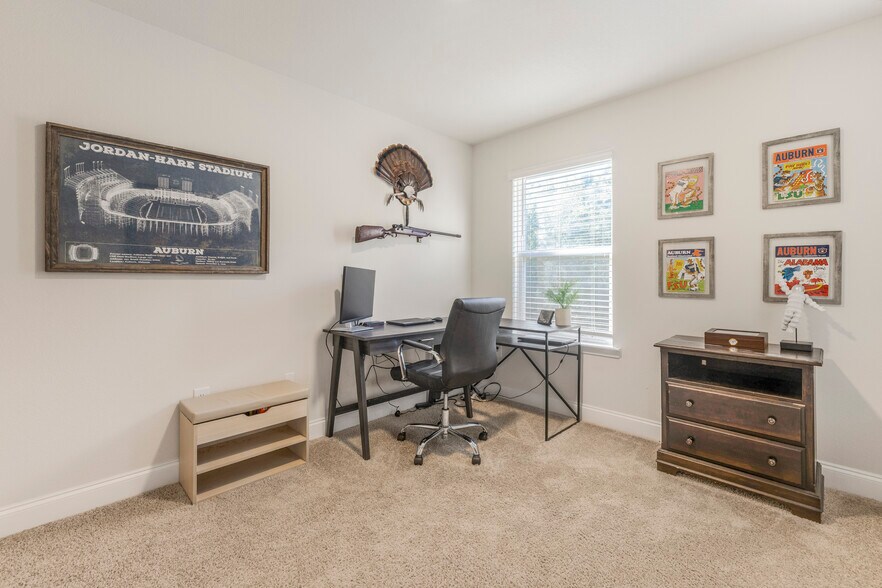 Building Photo - 6791 Spaniel Dr