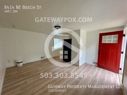 Building Photo - 8414 NE Beech St