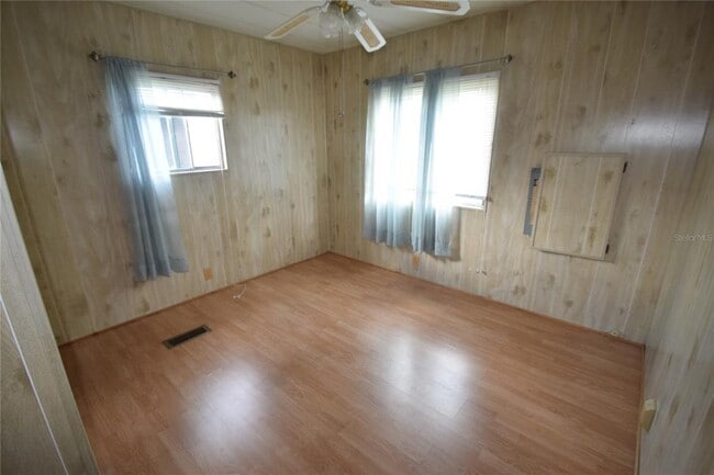 Building Photo - 1567 Longbow Dr